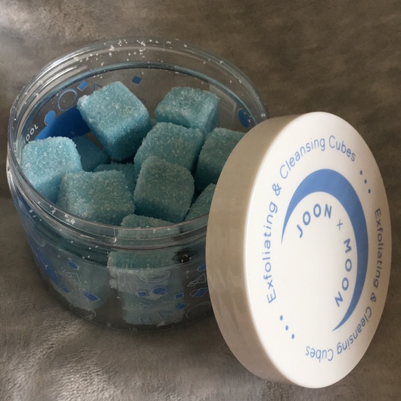 Joon & Moon Blue Raspberry Exfoliating & Cleansing Sugar Cubes 7 oz Tub NWT - Picture 11 of 12